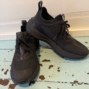 Vessi Size 9 Stormburst Low Top all day comfort waterproof black